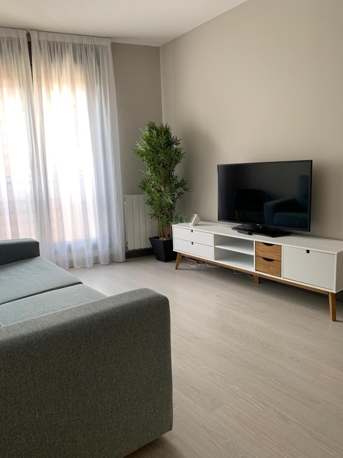 Eh - Apartamentos Heroismo Zaragoza Buitenkant foto